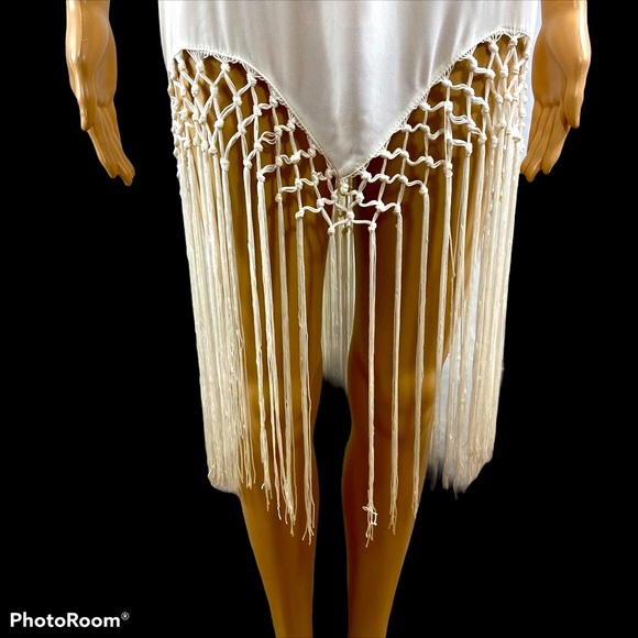 Leith white fringed top/cover-up size medium - Picture 4 of 8